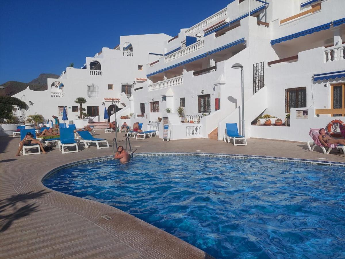 Pool & View Christianos Appartement